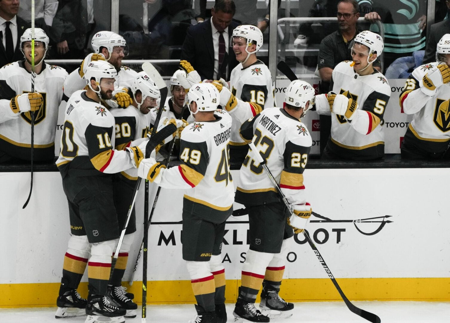 Vegasas “Golden Knights” atjauno cīņu Stenlija kausā: Izlīdzinājums sērijā pret Jūtas “Mammoth”