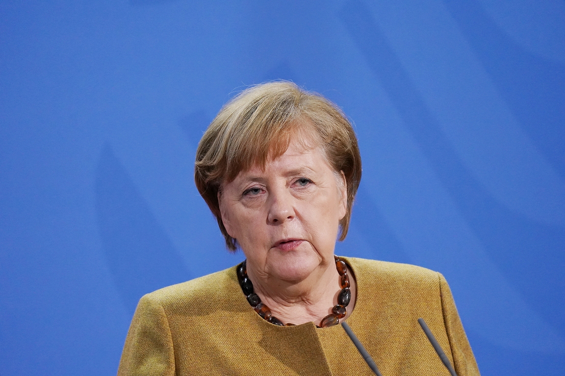 ES meklē ceļus uz mieru: Angela Merkele kā potenciālā sūtne dialogam ar Krieviju