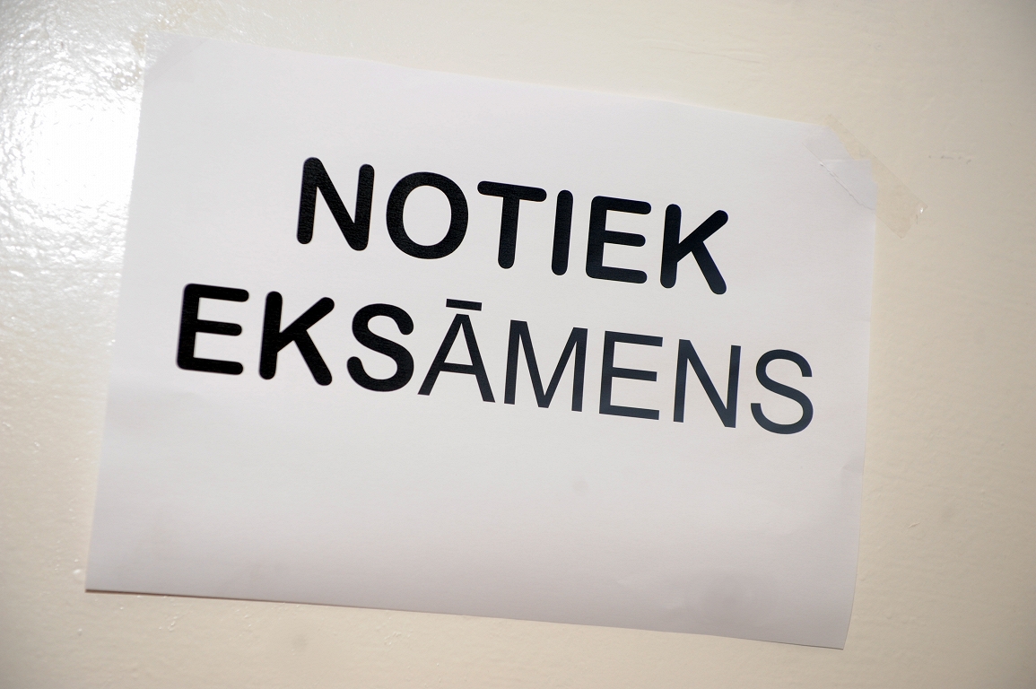 Fizikas eksāmens Latgalē: gaisa telpas draudi rada negaidītas izmaiņas un satraukumu