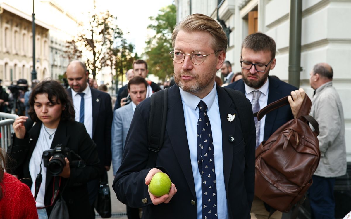 Jabloko aicina bojāt biļetenus Krievijas vēlēšanās