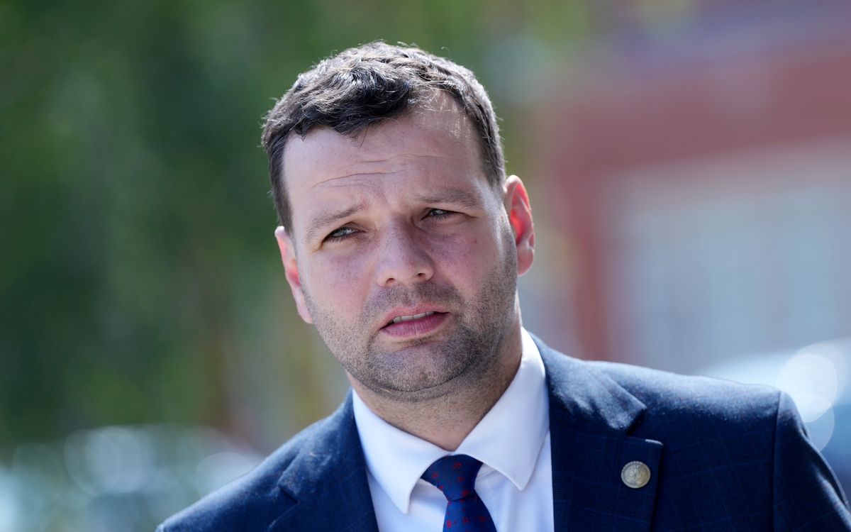 Labklājības ministrs Reinis Uzulnieks pieķerts braucot reibumā