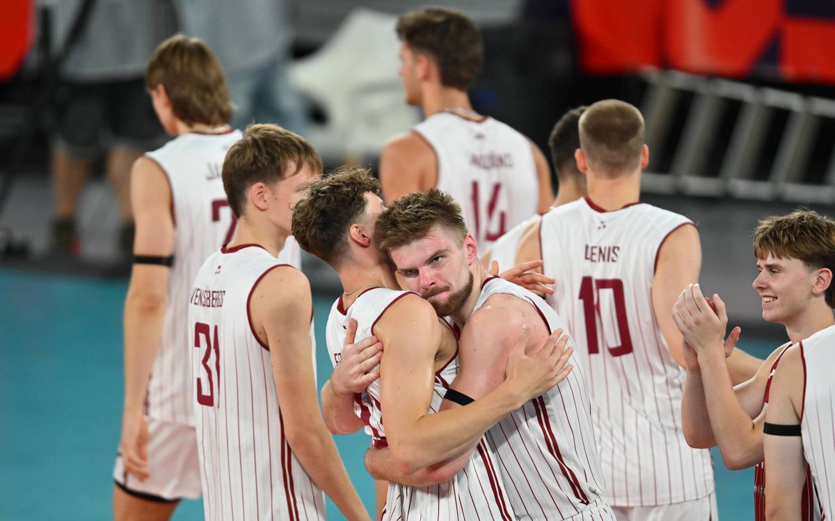 Latvijas volejbola izlase Eiropas čempionātā zaudē Šveicei