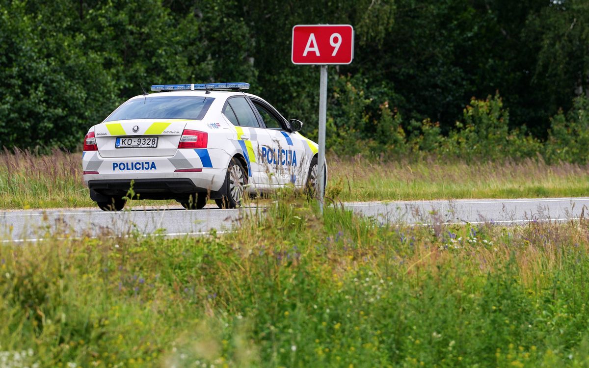 Policija ceļu satiksmes akcijā konstatē tūkstošiem pārkāpumu