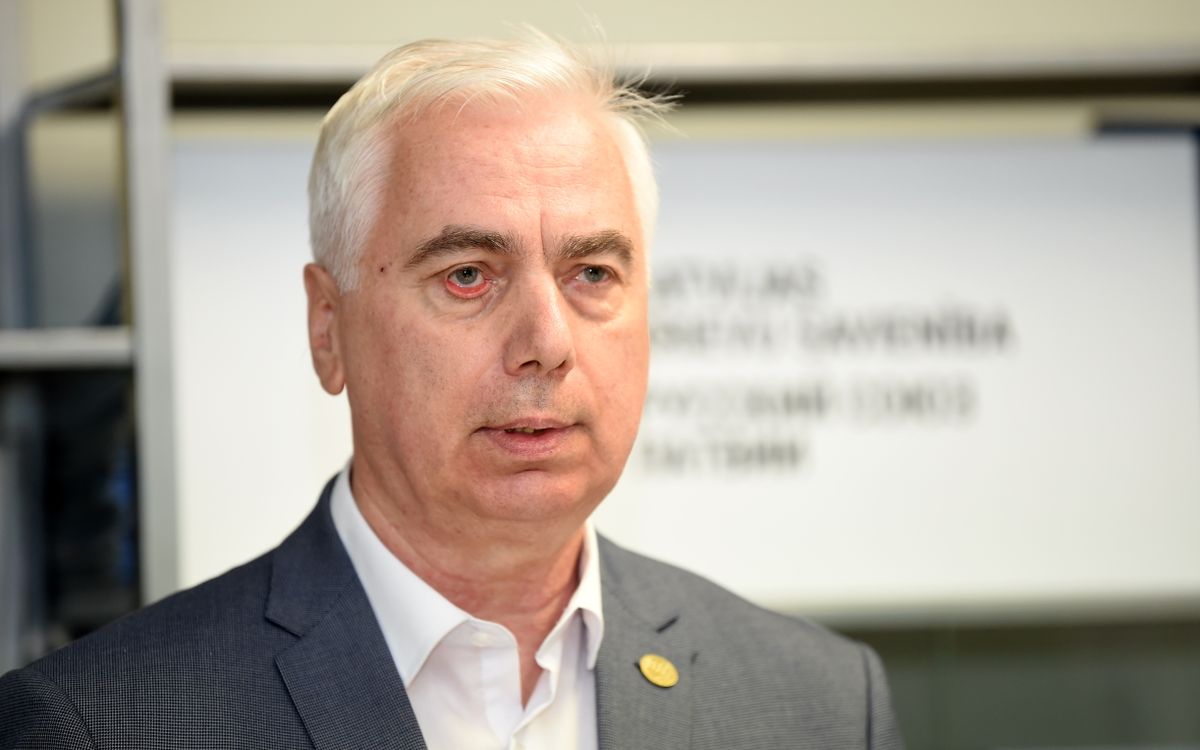 Tiesa atbrīvo Viktoriju Guščinu no apcietinājuma