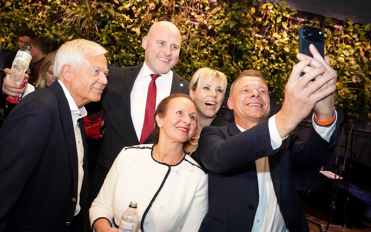 Apvienotais saraksts iegūst vēsturisku uzvaru Saeimas vēlēšanās