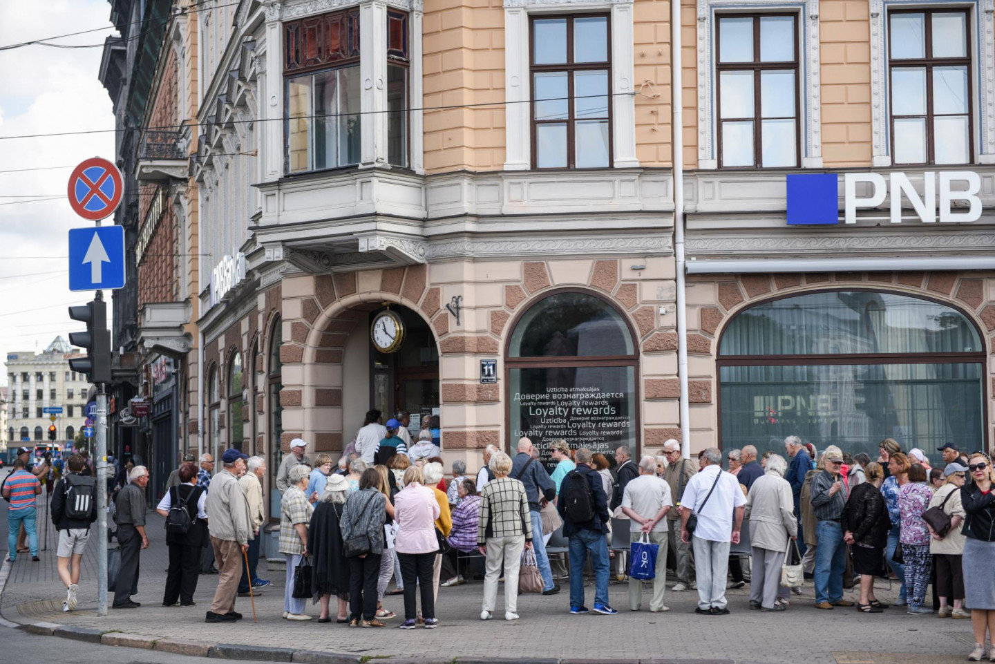 Augusts Hannings lūdzis Šolcam palīdzību saistībā ar bankrotējušo PNB Banku