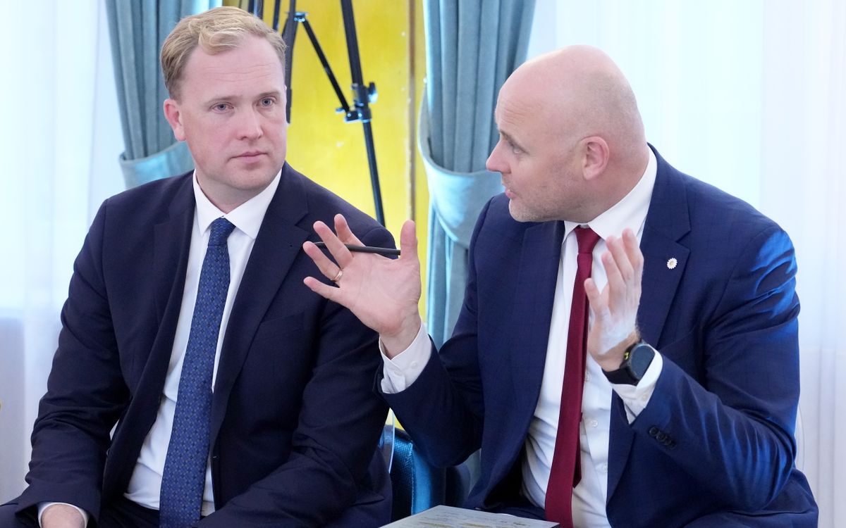 Kulbergs kritizē Valaini par LMT un Tet apvienošanu