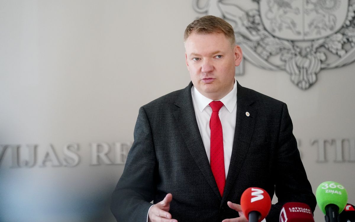 Neskaidrības par jauno koalīciju sarunām turpinās